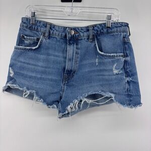 Zara Distressed Denim Shorts Women's Size 10 Frayed Hem Blue‎ Wash